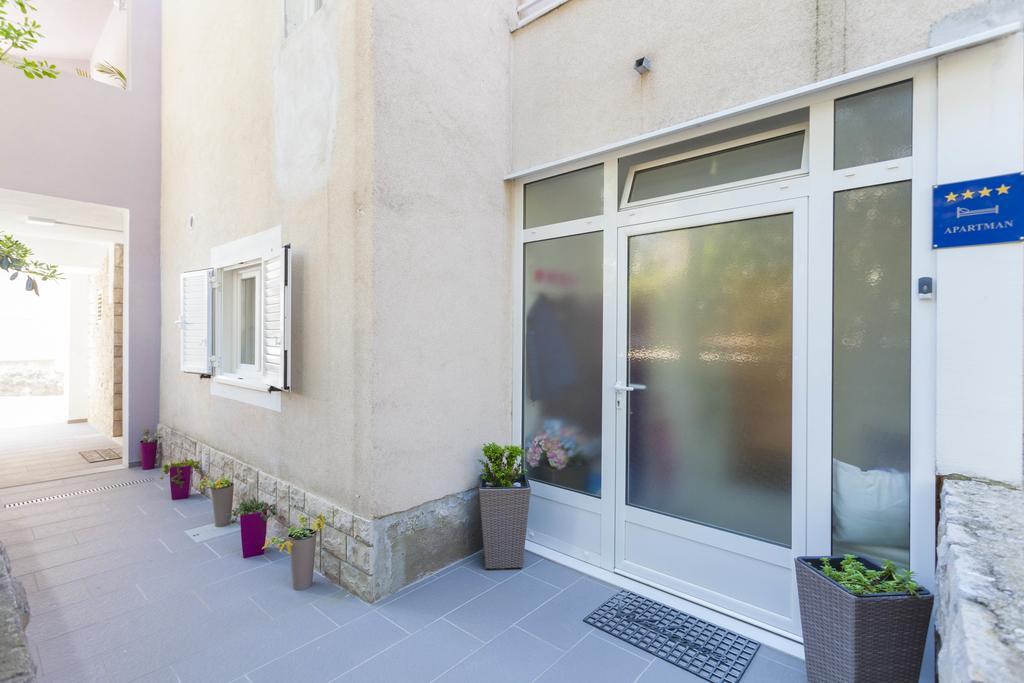 Apartmani Marina Makarska Luaran gambar